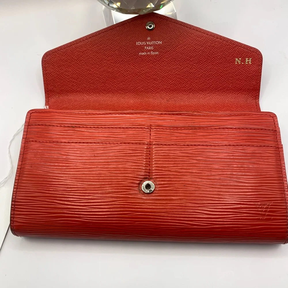 Louis Vuitton Sarah Epi wallet